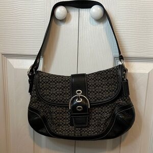 Vintage Coach soho flap shoulder bag with black and gray signature jacquard